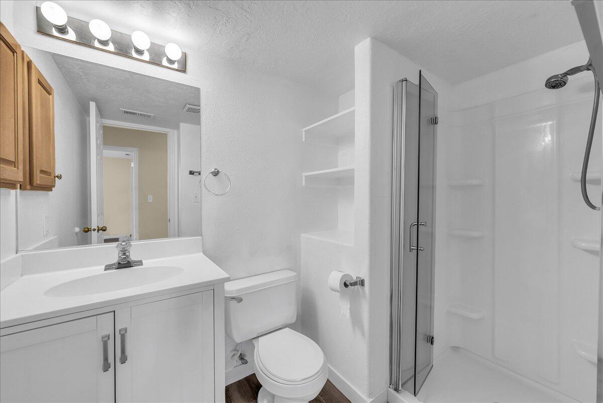 LA PALOMA CONDOS - Residential