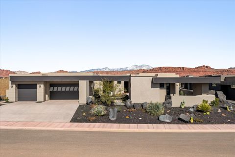 2896 W Blackhawk Ridge CIR St George UT 84770