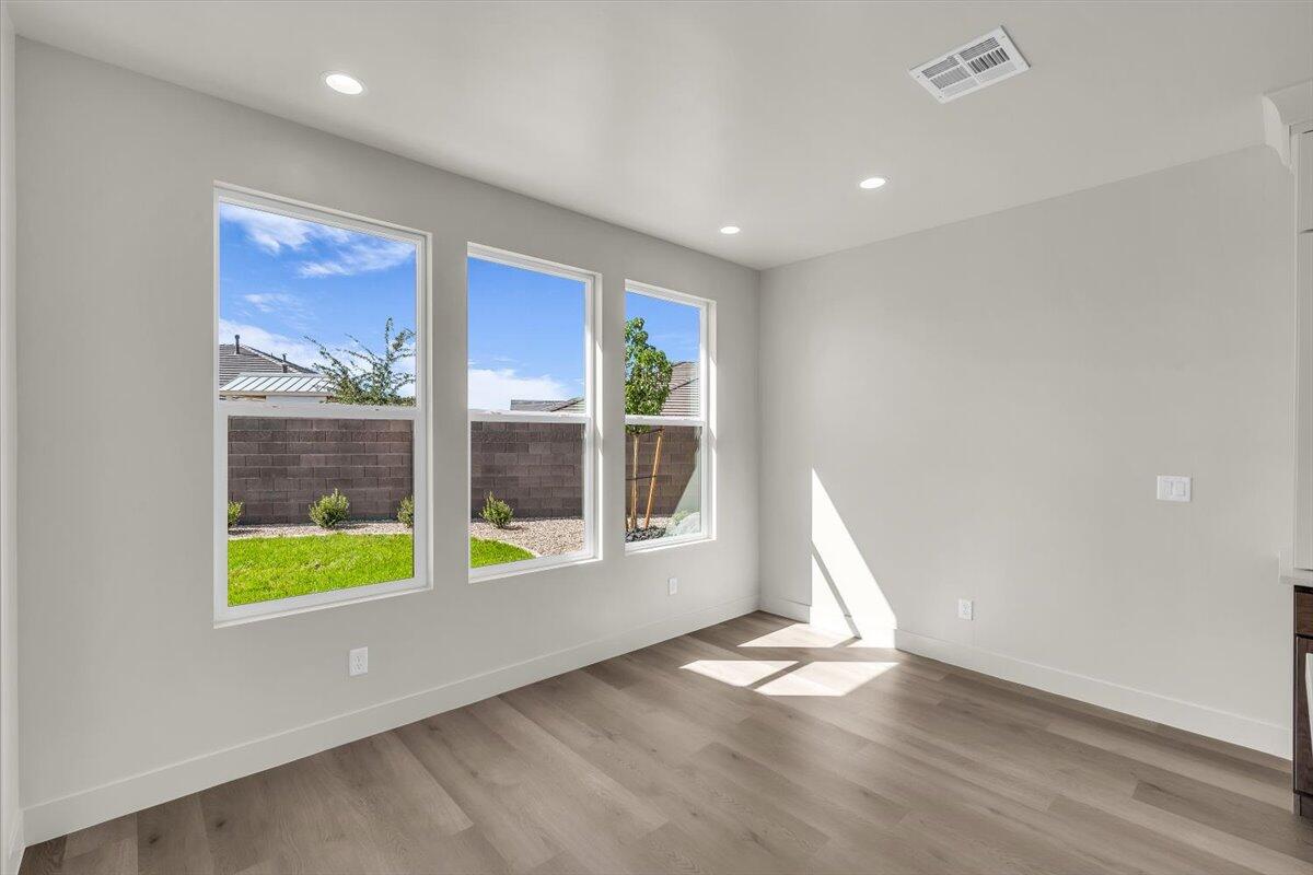 HERITAGE PLACE - Residential