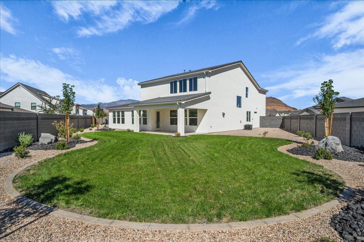 HERITAGE PLACE - Residential