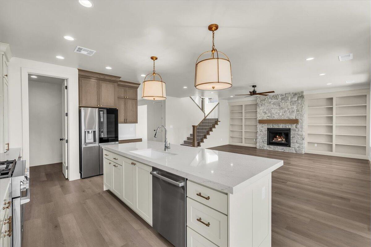 HERITAGE PLACE - Residential