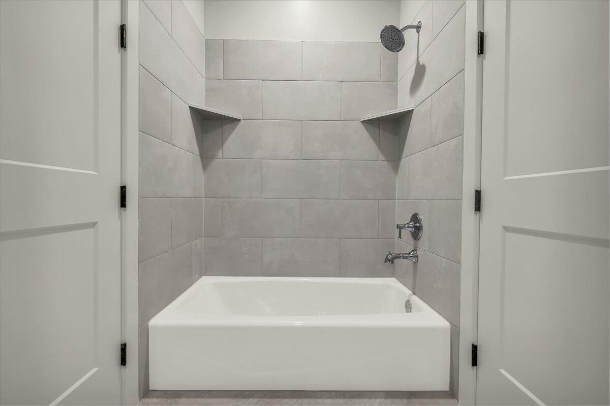 HERITAGE PLACE - Residential