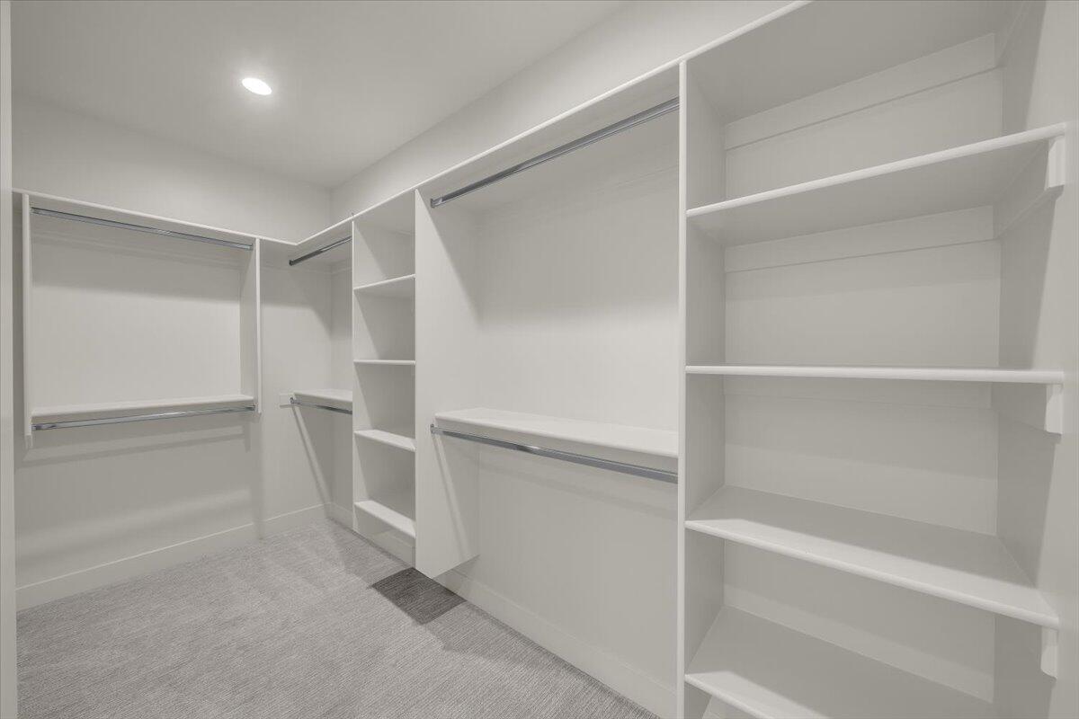 HERITAGE PLACE - Residential