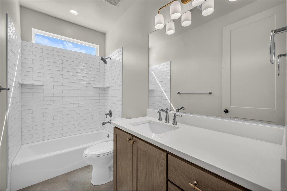 HERITAGE PLACE - Residential