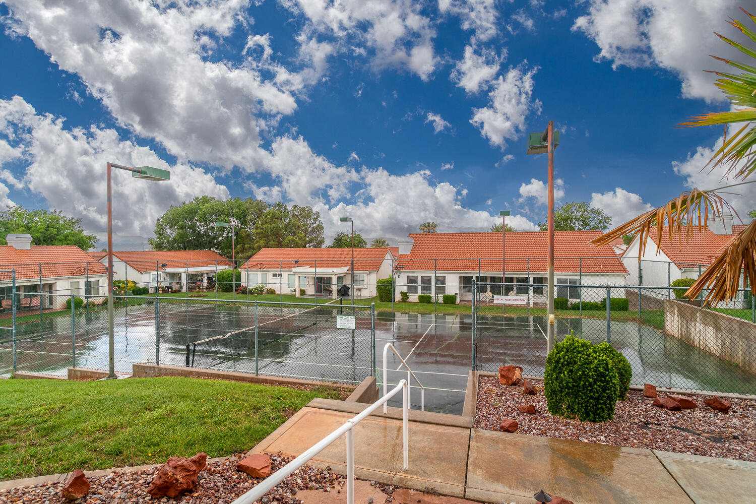 VISTA DEL SOL TOWNHOMES - Residential