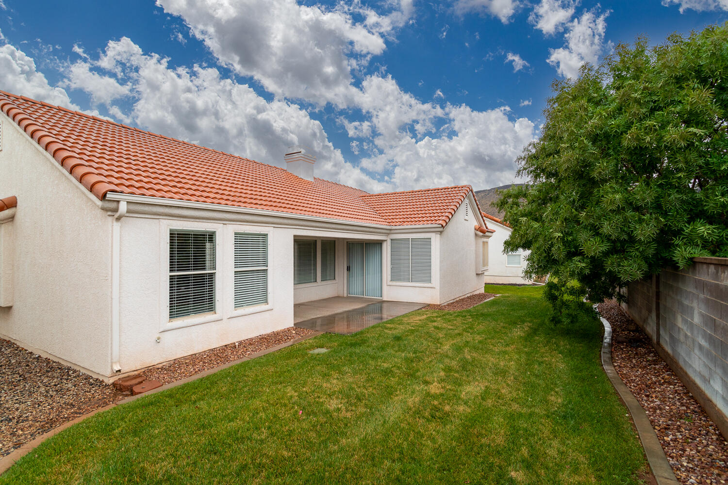 VISTA DEL SOL TOWNHOMES - Residential