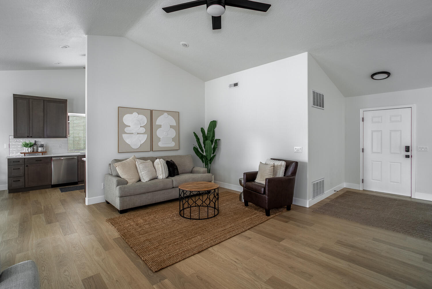 VISTA DEL SOL TOWNHOMES - Residential