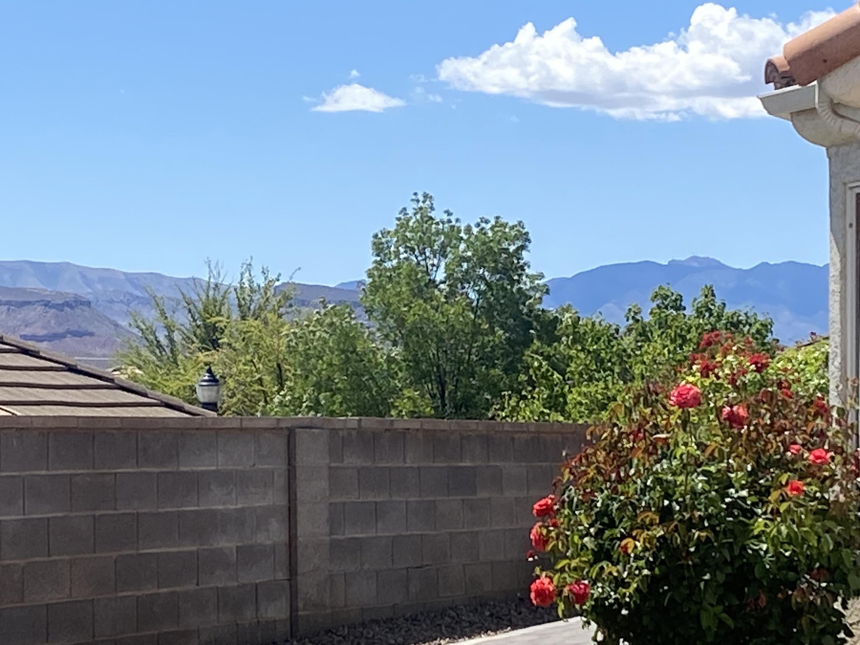 VISTA DEL SOL TOWNHOMES - Residential