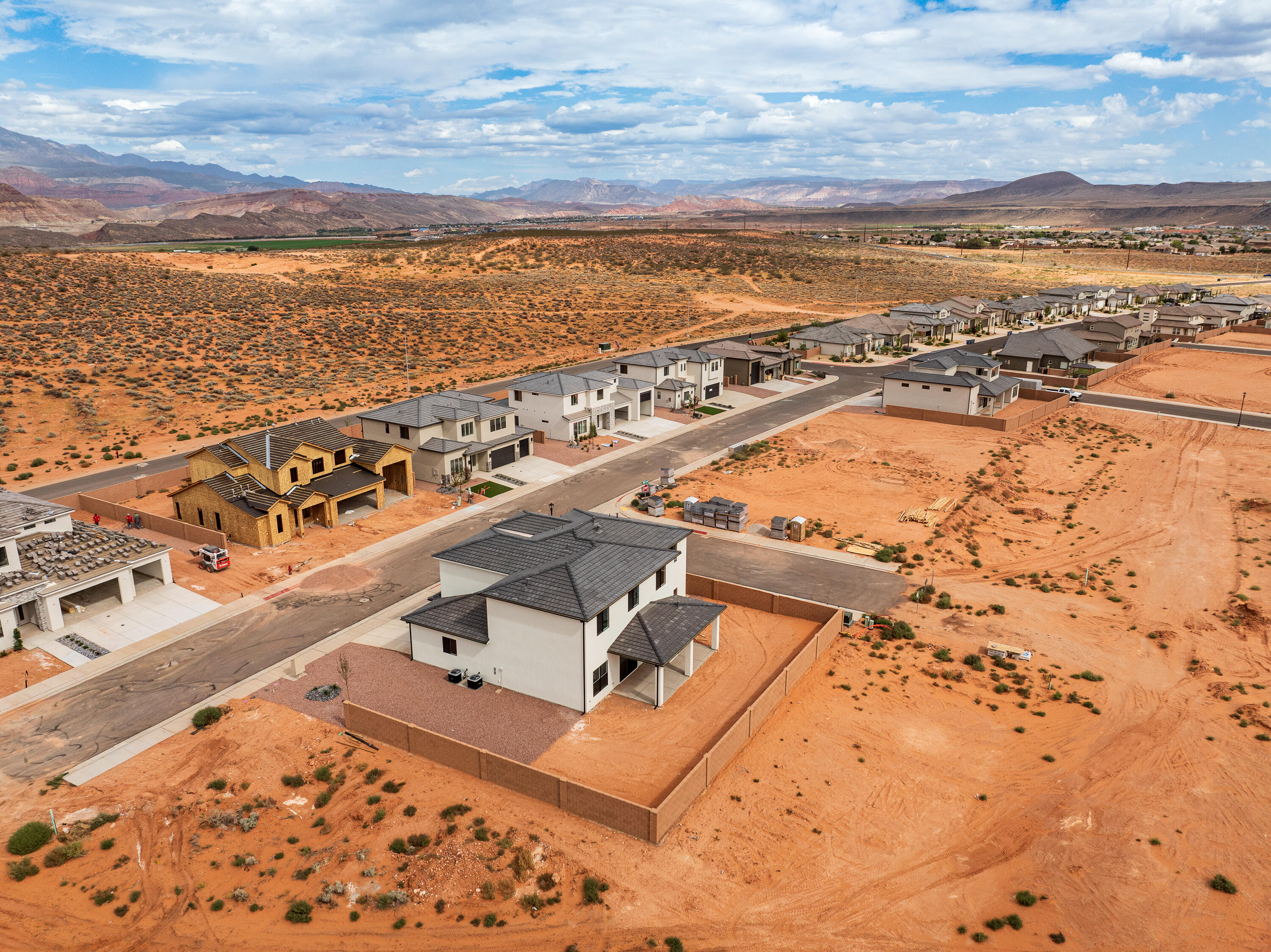 RED SANDS AT DESERT SANDS - Residential