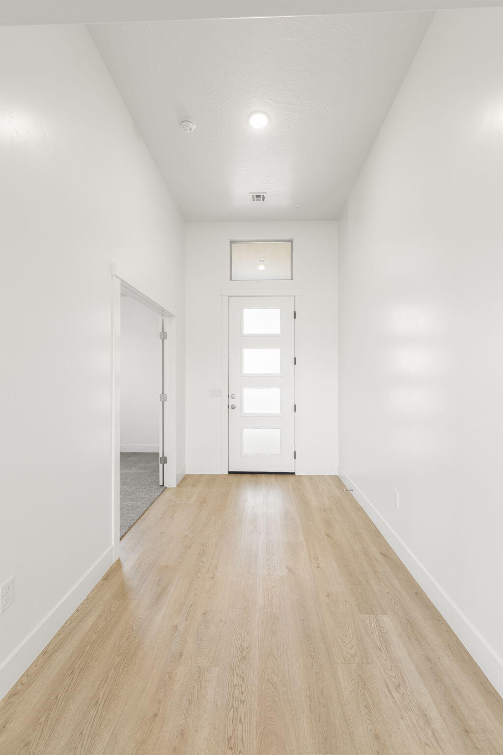 DESERT VISTA - Residential