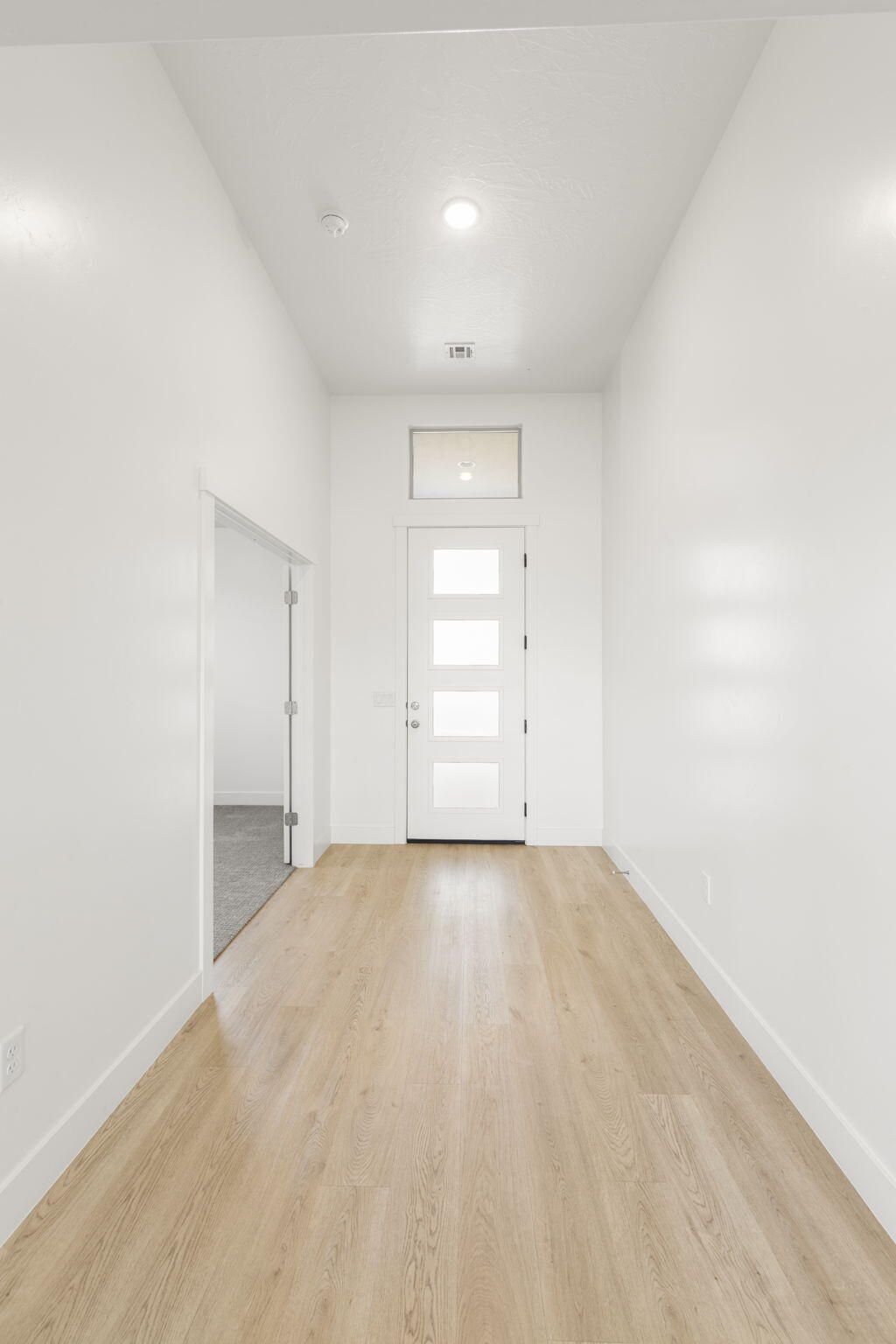 Photo of 3084 E Fuchsia DR, Saint George, UT 84790 (MLS # 26-268613)