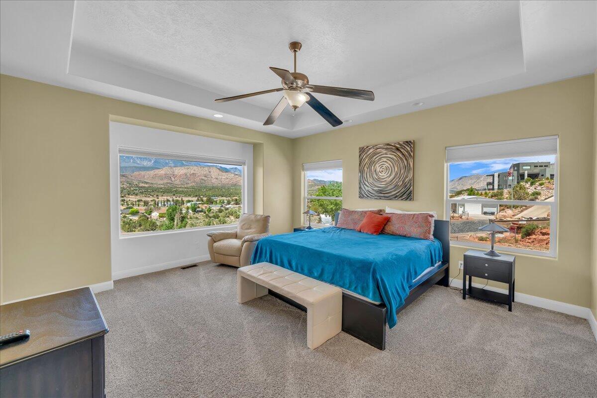 HOMESPUN VILLAGE - Residential