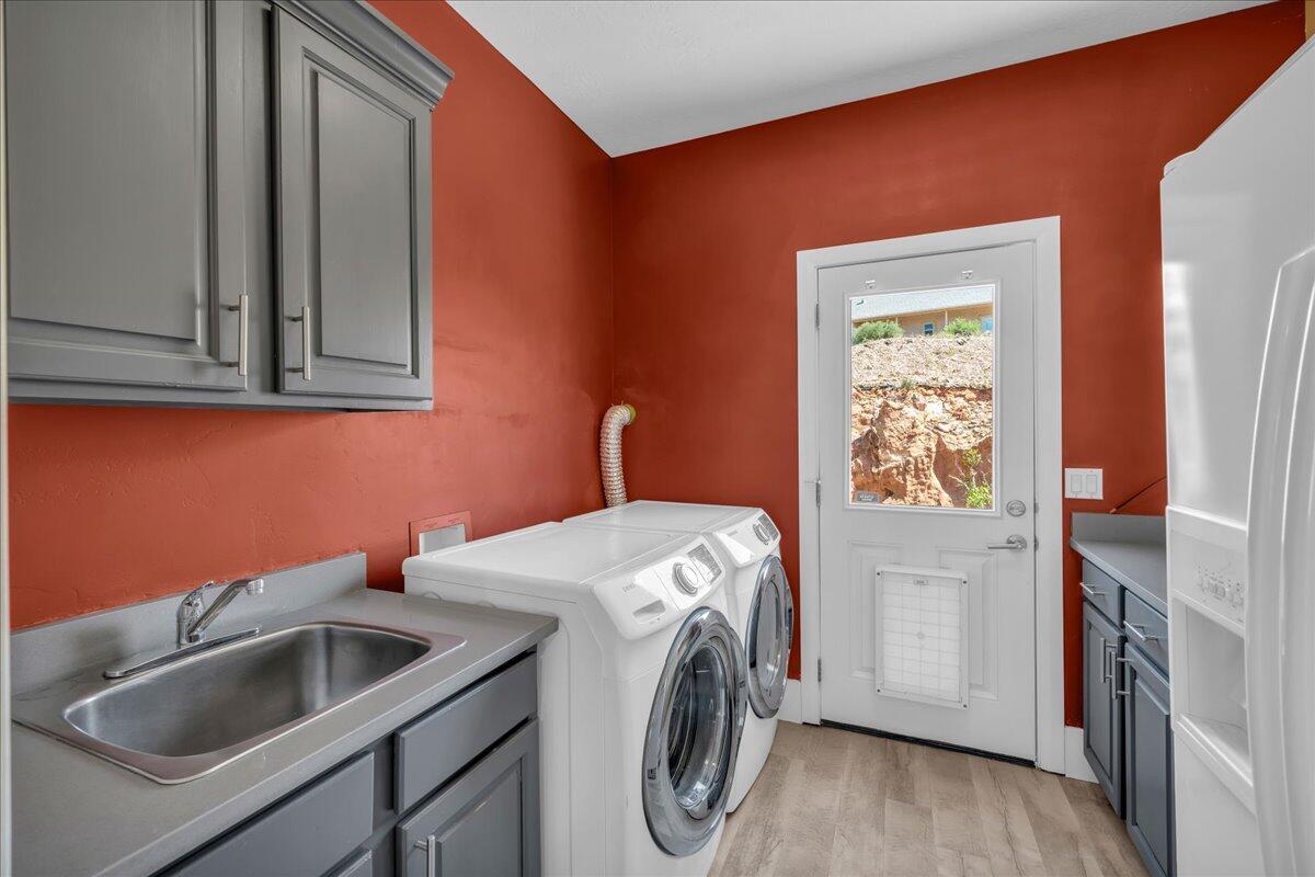 HOMESPUN VILLAGE - Residential