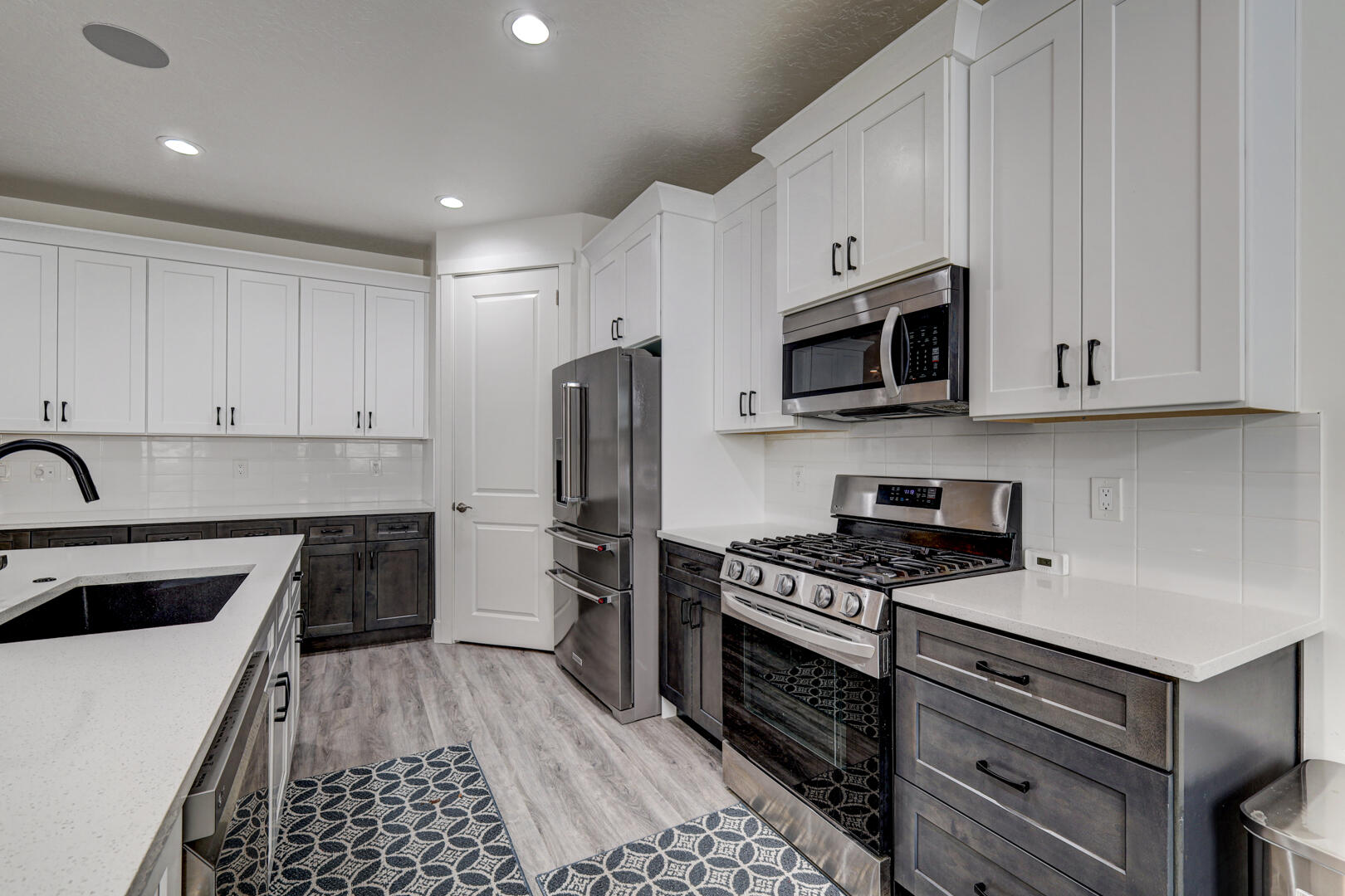 FIREROCK - Residential