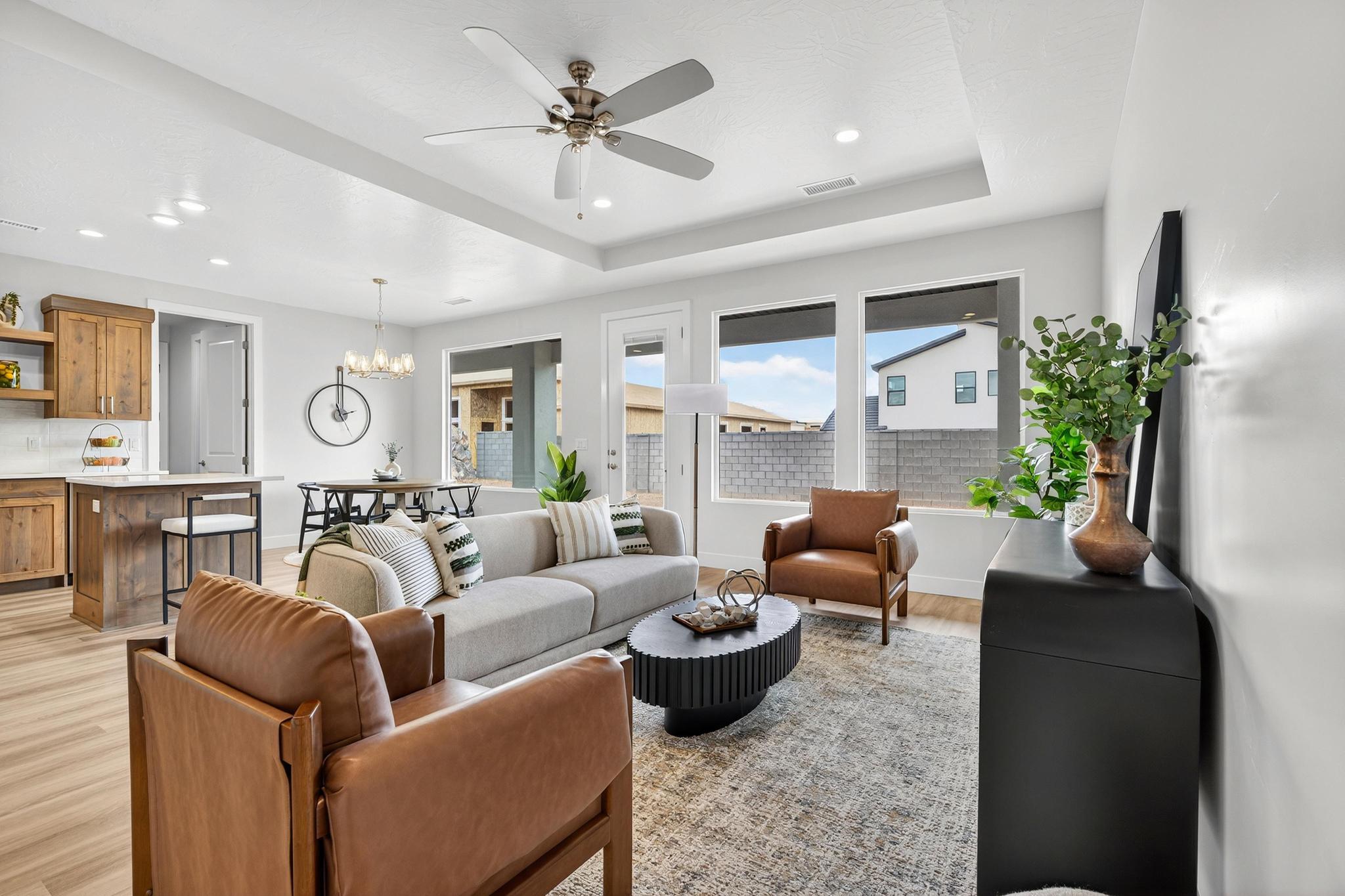 SCENIC POINTE - Residential