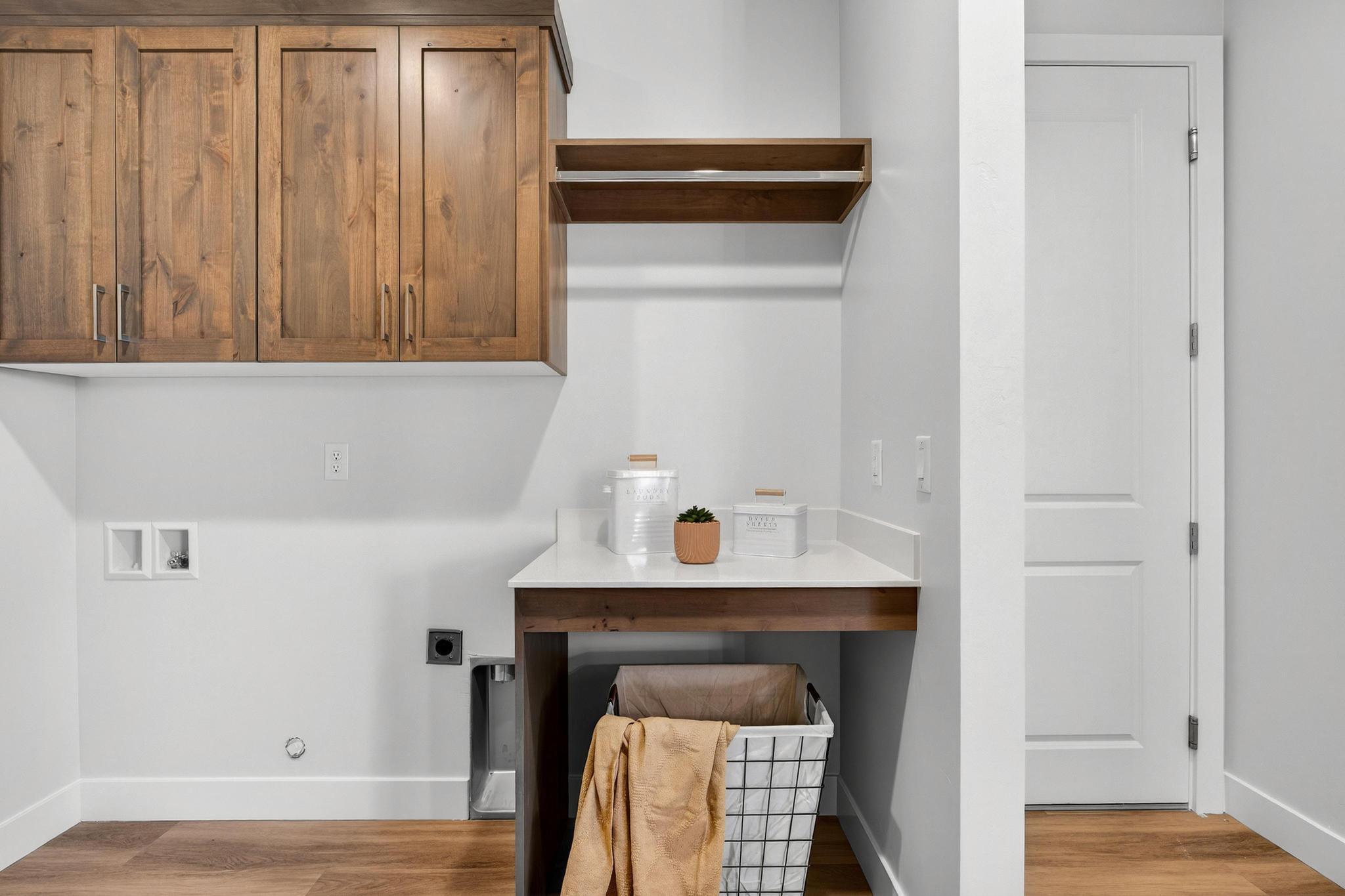 SCENIC POINTE - Residential