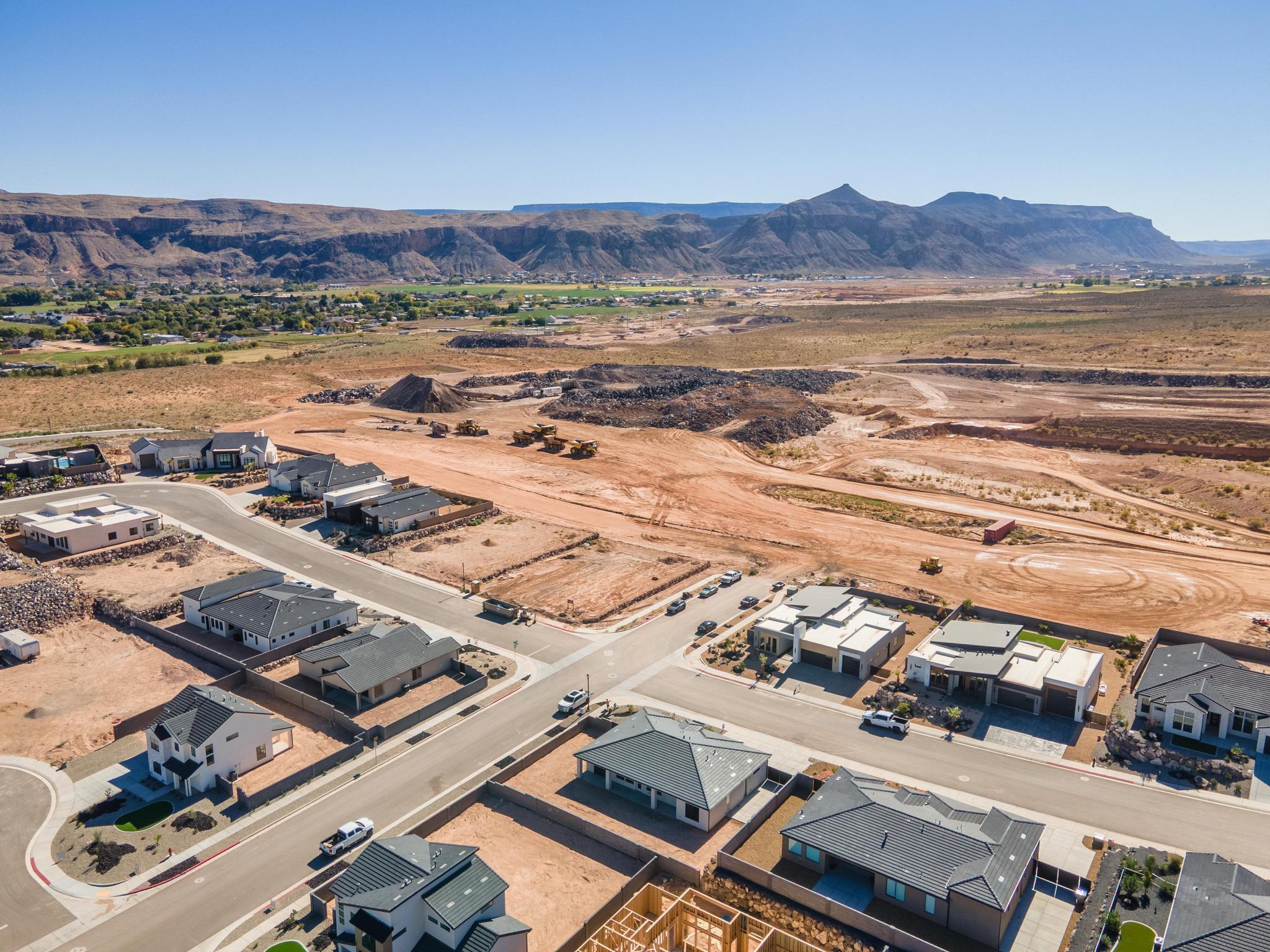 SCENIC POINTE - Residential