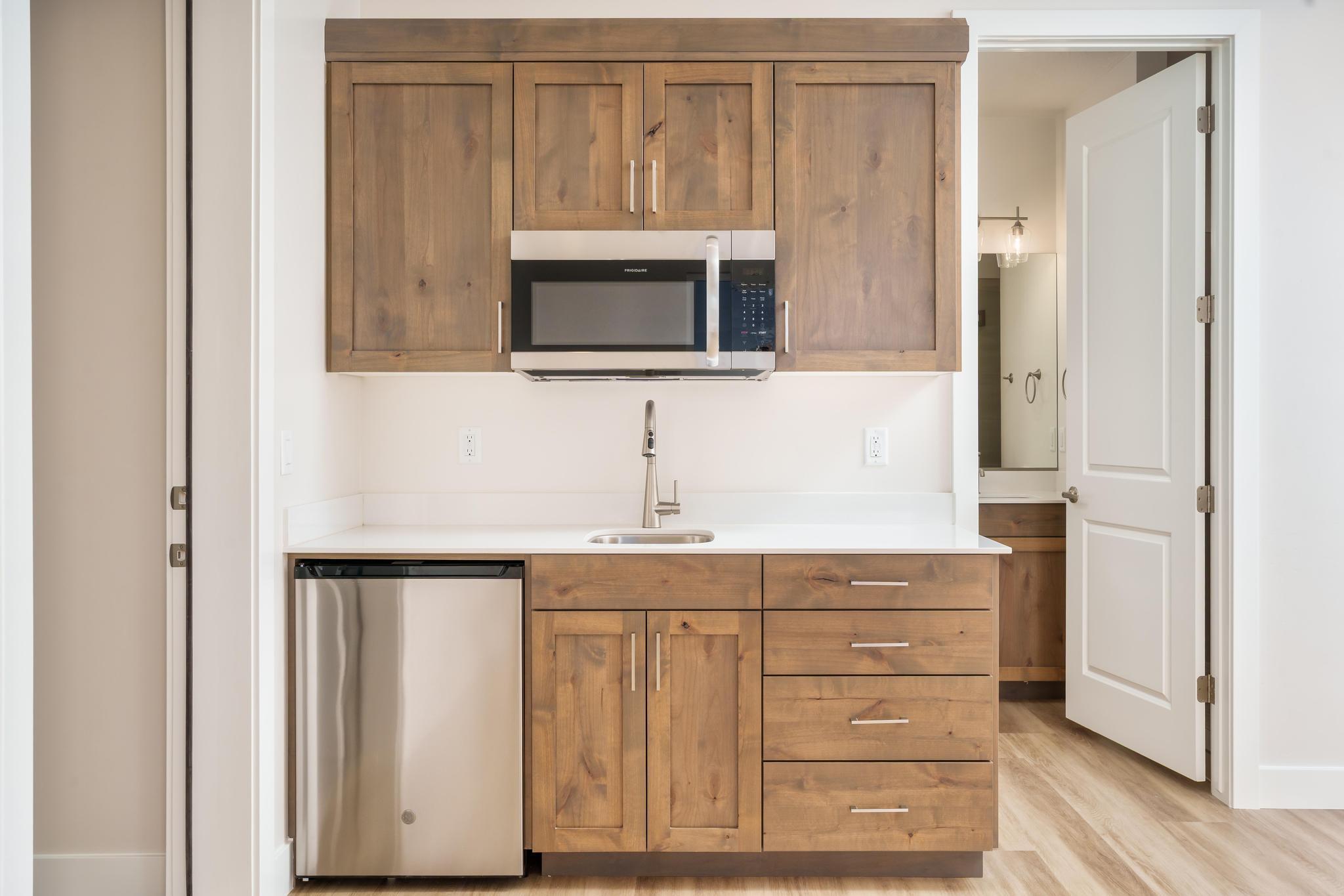 SCENIC POINTE - Residential