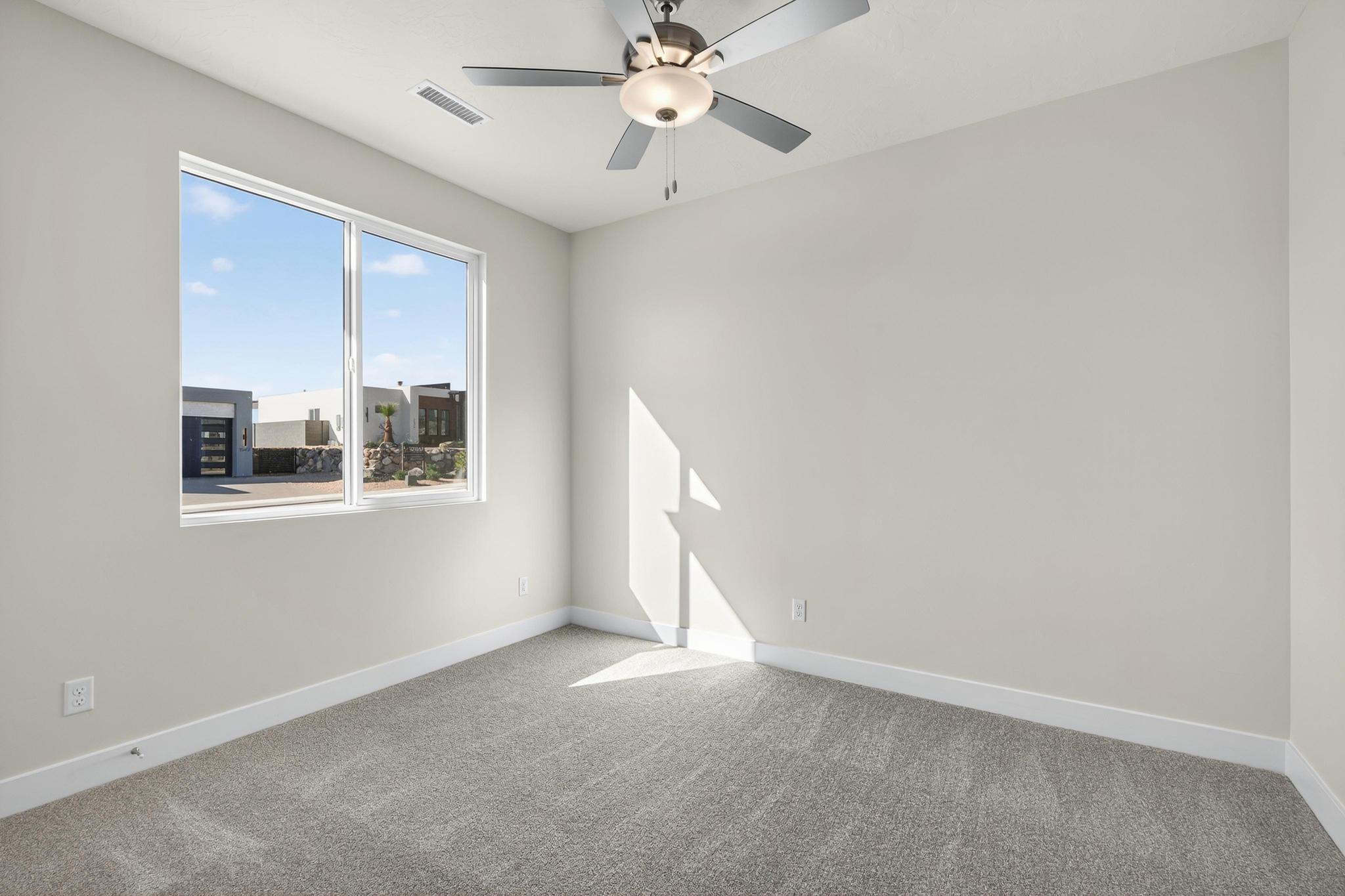 SCENIC POINTE - Residential