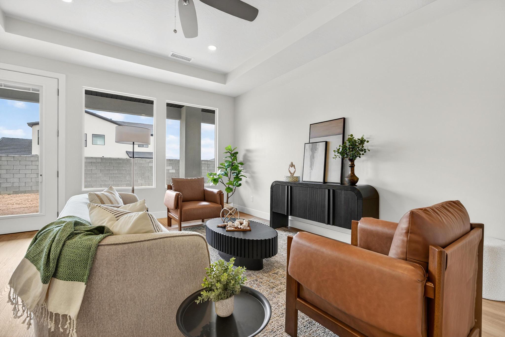 SCENIC POINTE - Residential