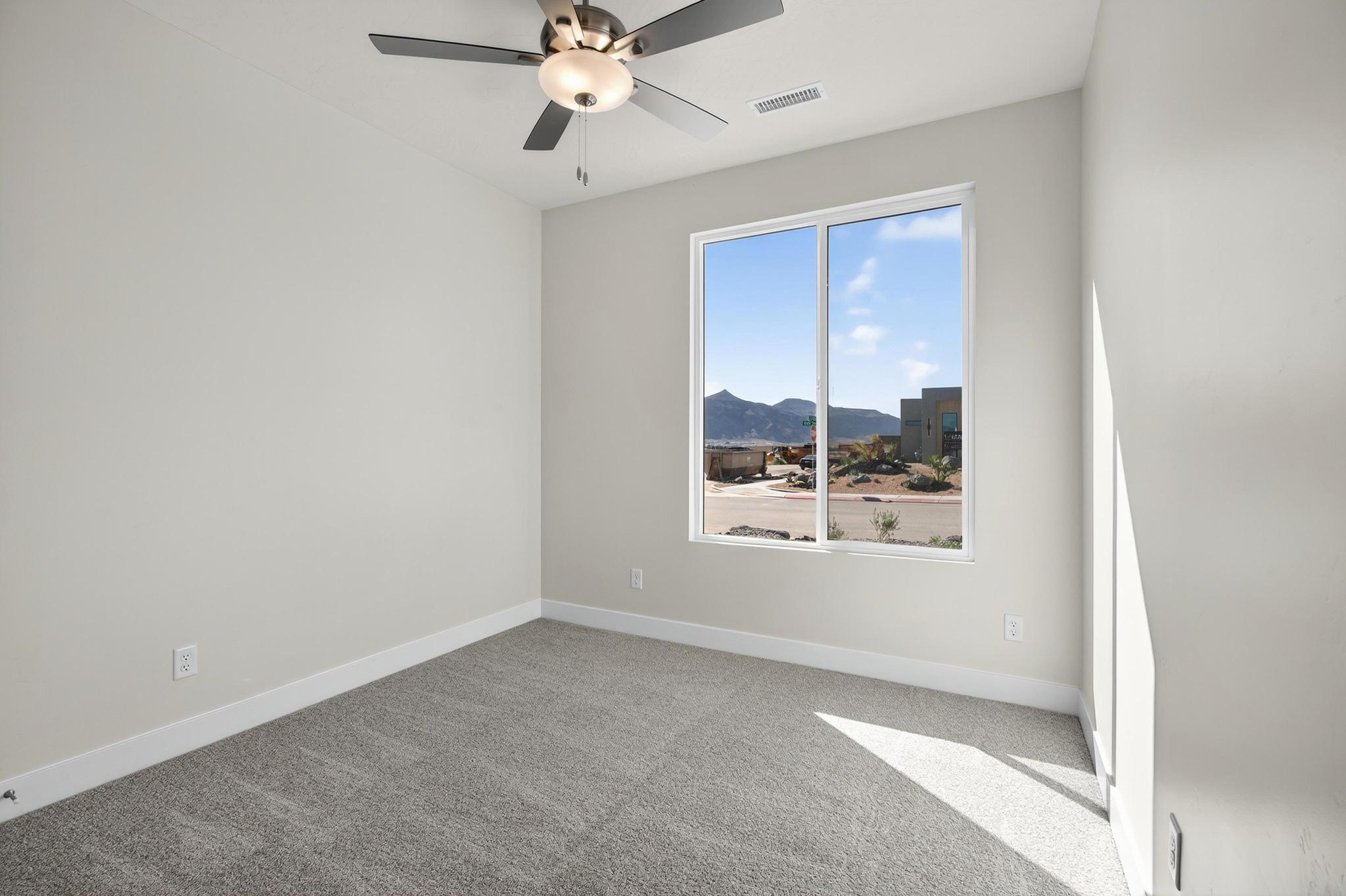 SCENIC POINTE - Residential