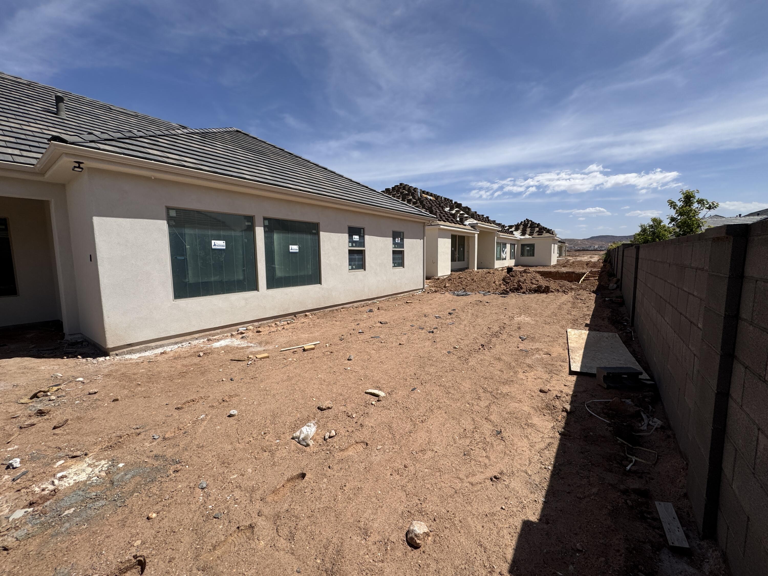 MOORLAND PARK - Residential