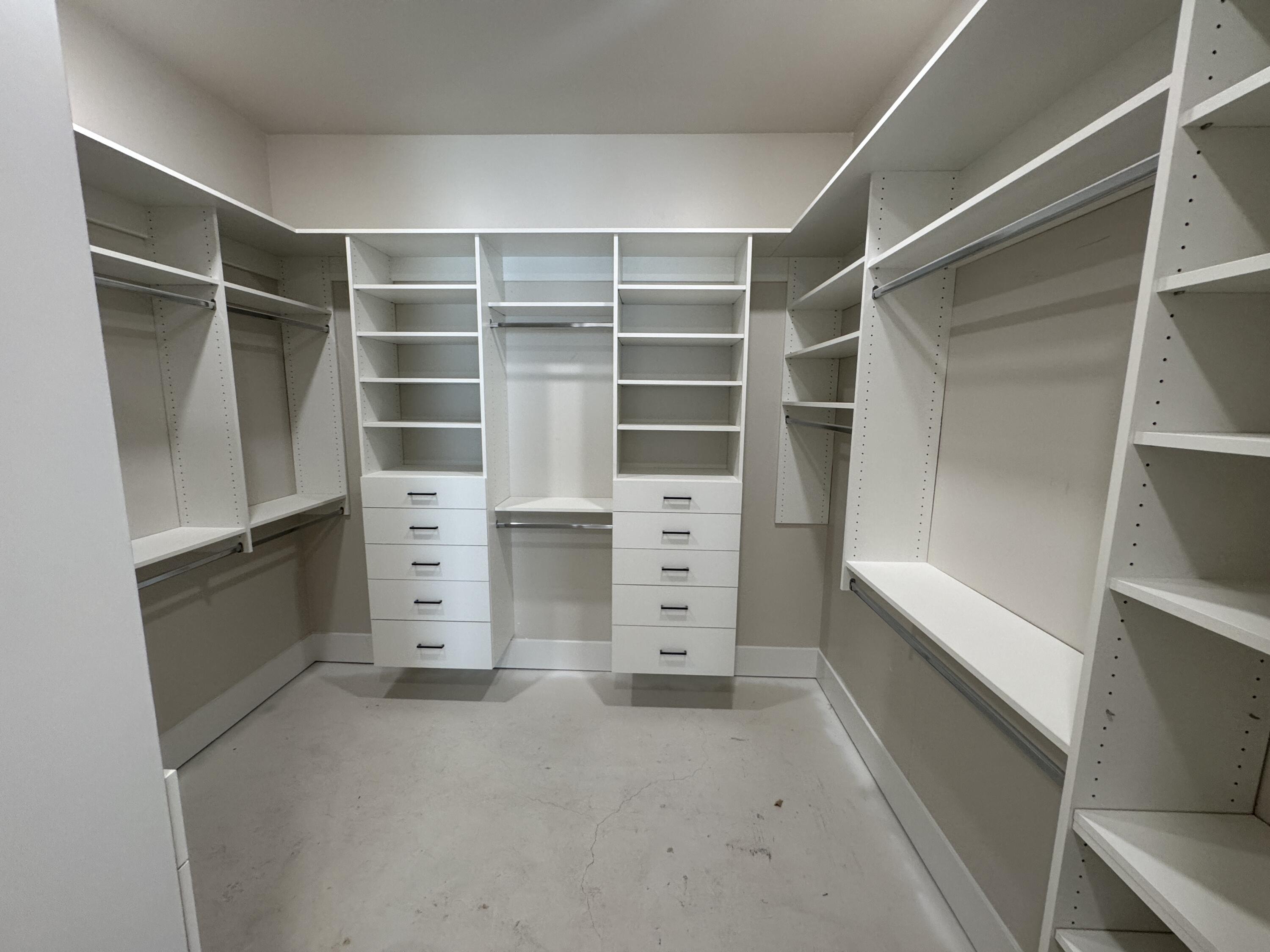 MOORLAND PARK - Residential