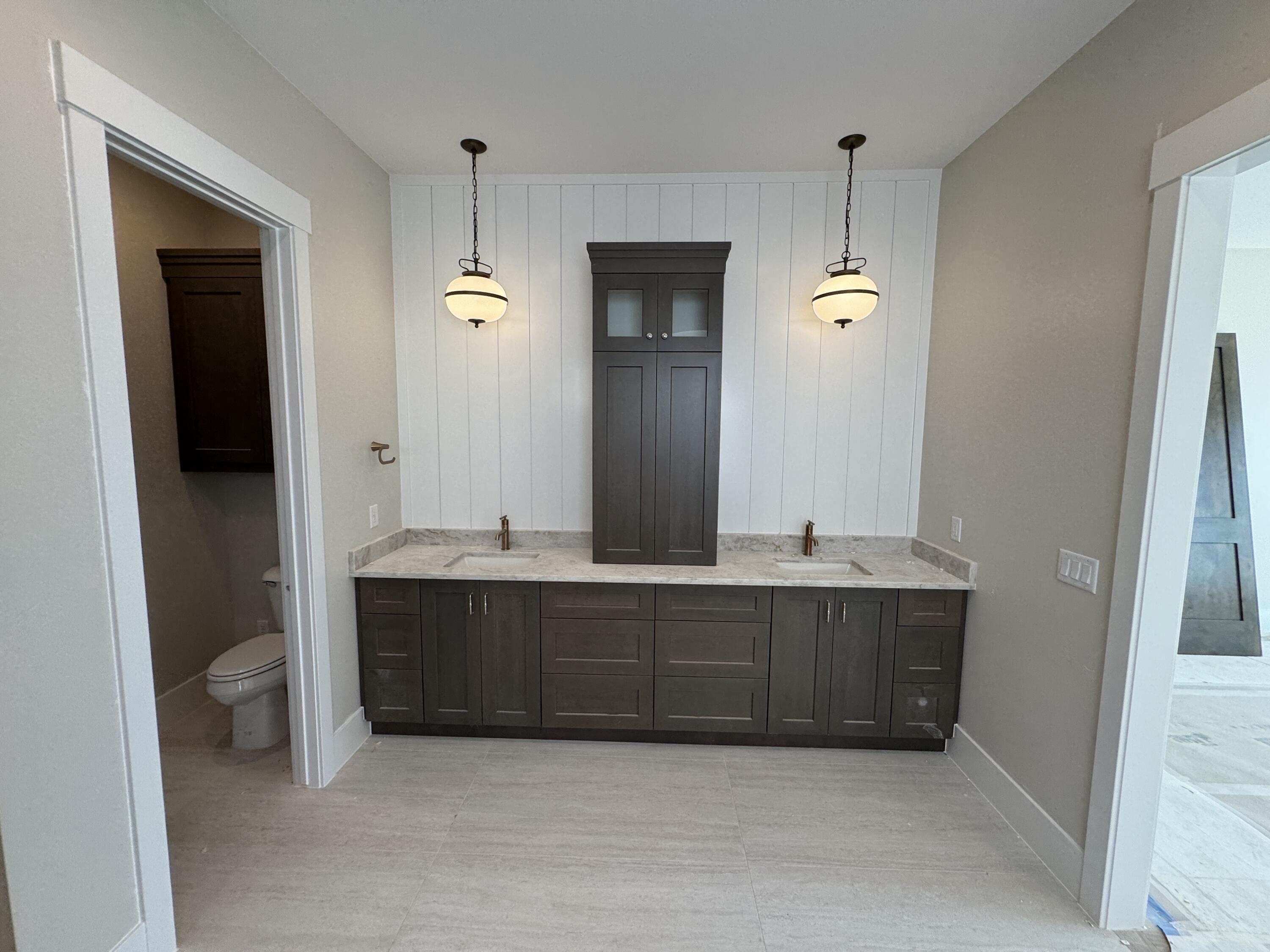 MOORLAND PARK - Residential