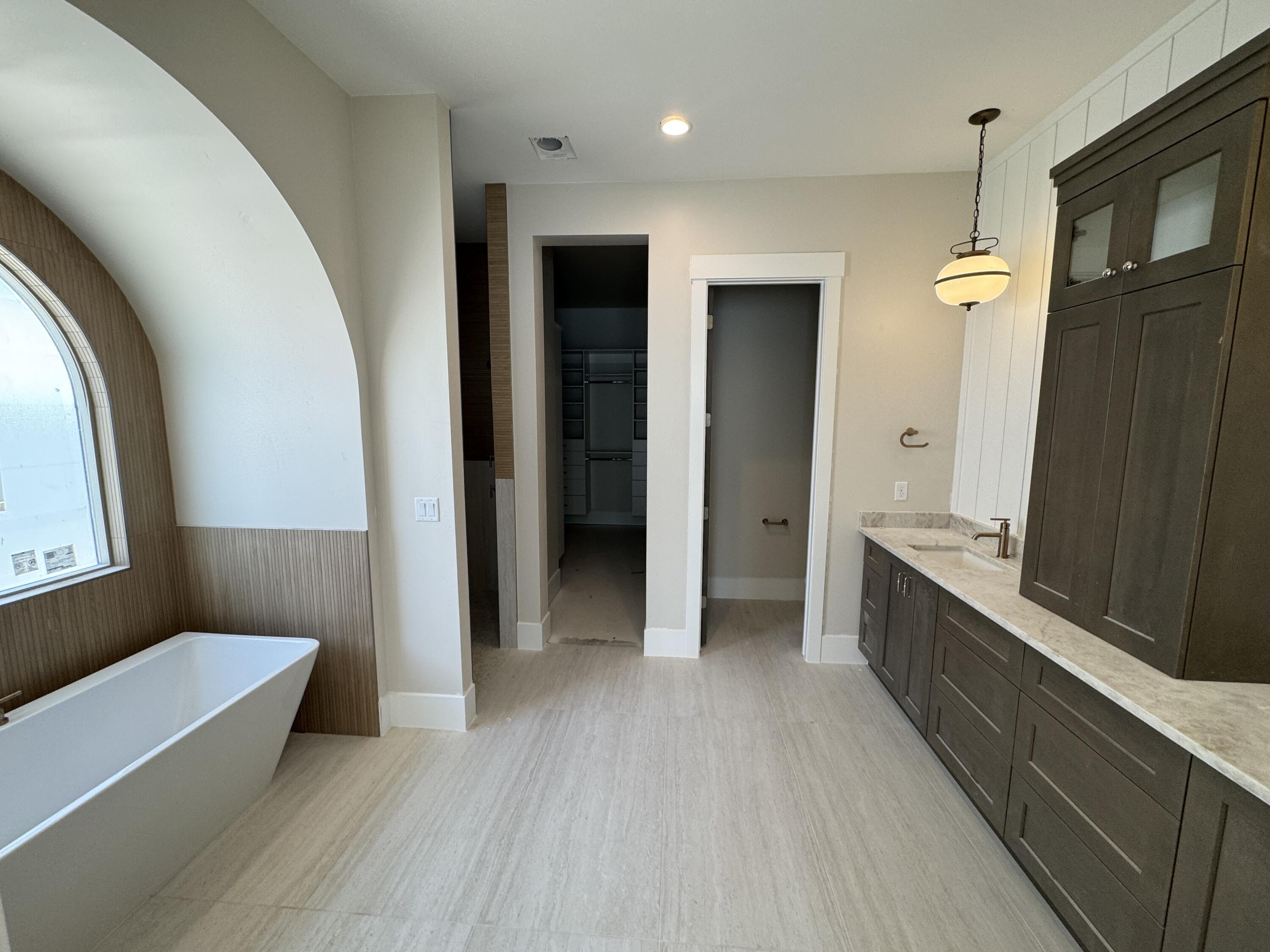 MOORLAND PARK - Residential