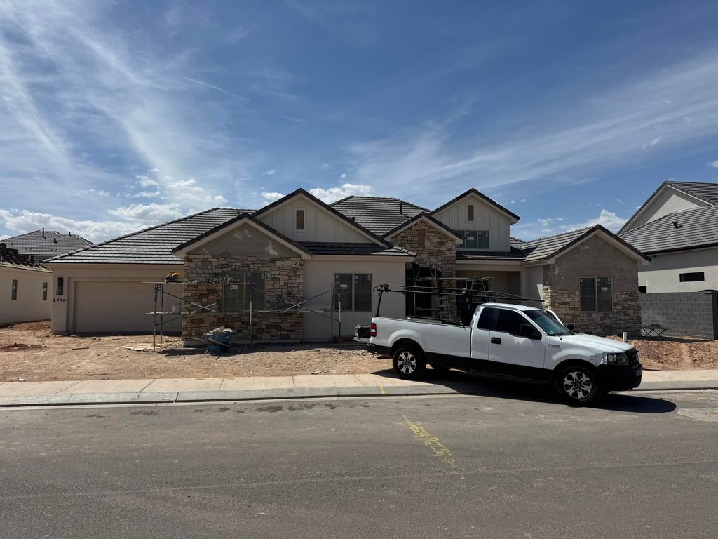 Photo of 2718 E Rosedale DR, Saint George, UT 84790 (MLS # 26-271327)