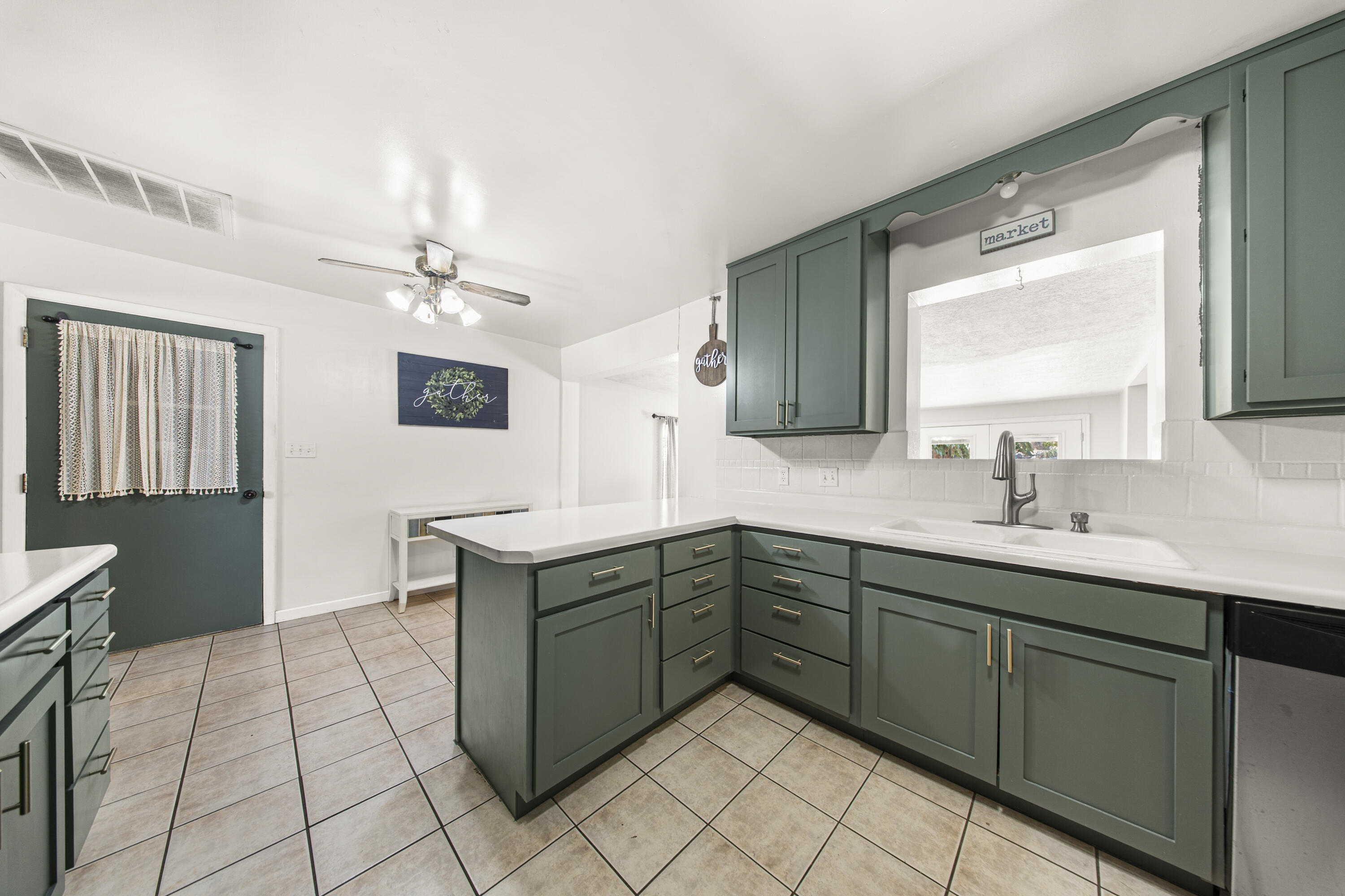 HURRICANE TOWNSITE - Residential