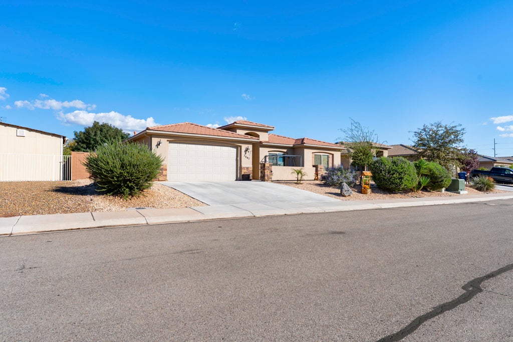 Photo of 2687 E 430 N, Saint George, UT 84790 (MLS # 26-277354)