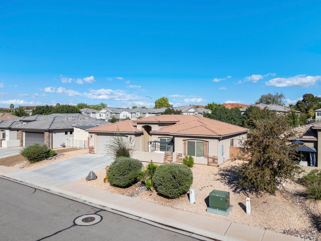 Photo of 2687 E 430 N, Saint George, UT 84790 (MLS # 26-277354)