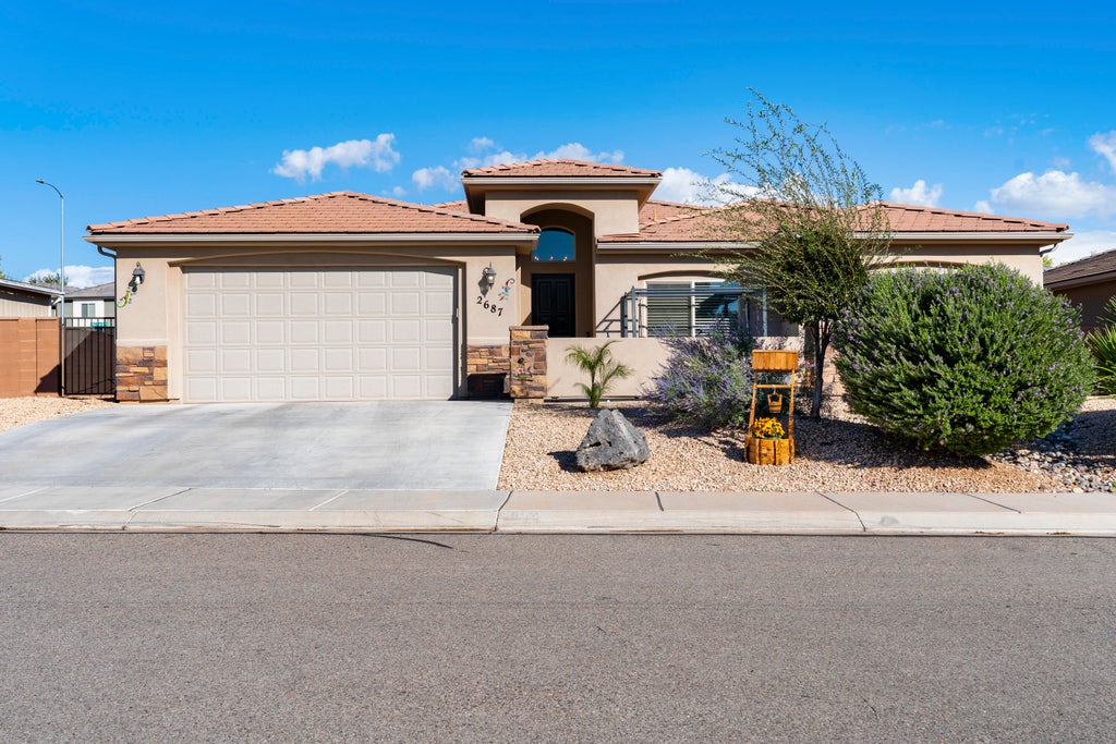Photo of 2687 E 430 N, Saint George, UT 84790 (MLS # 26-277354)