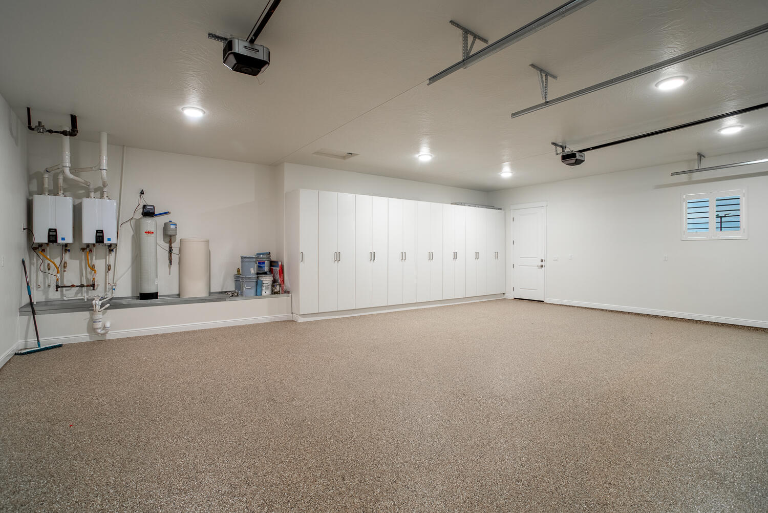 ANCESTOR ESTATES - Residential