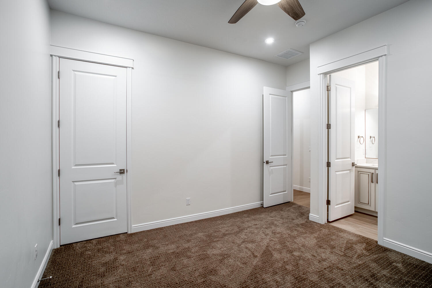 ANCESTOR ESTATES - Residential