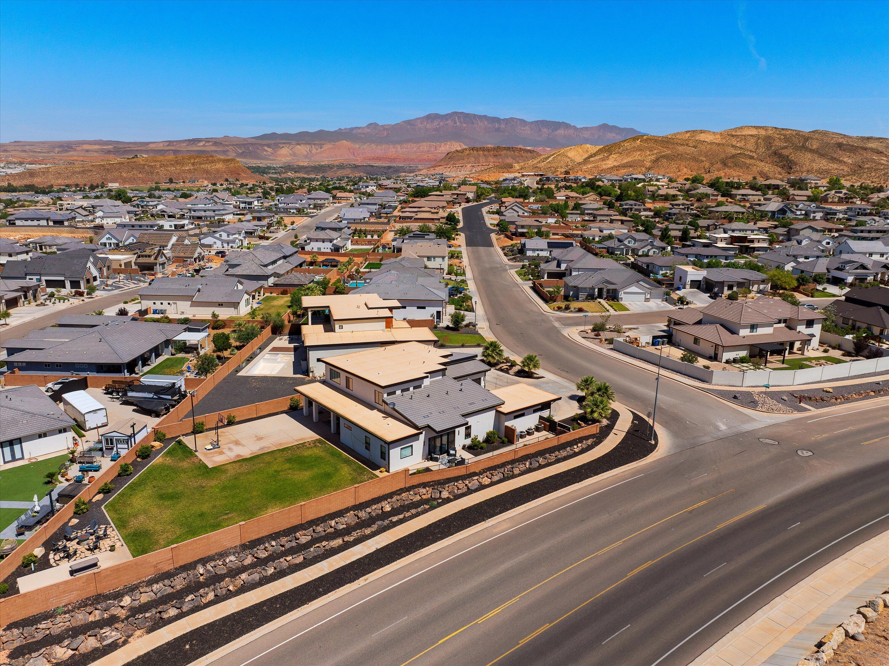 MAJESTIC HILLS - Residential