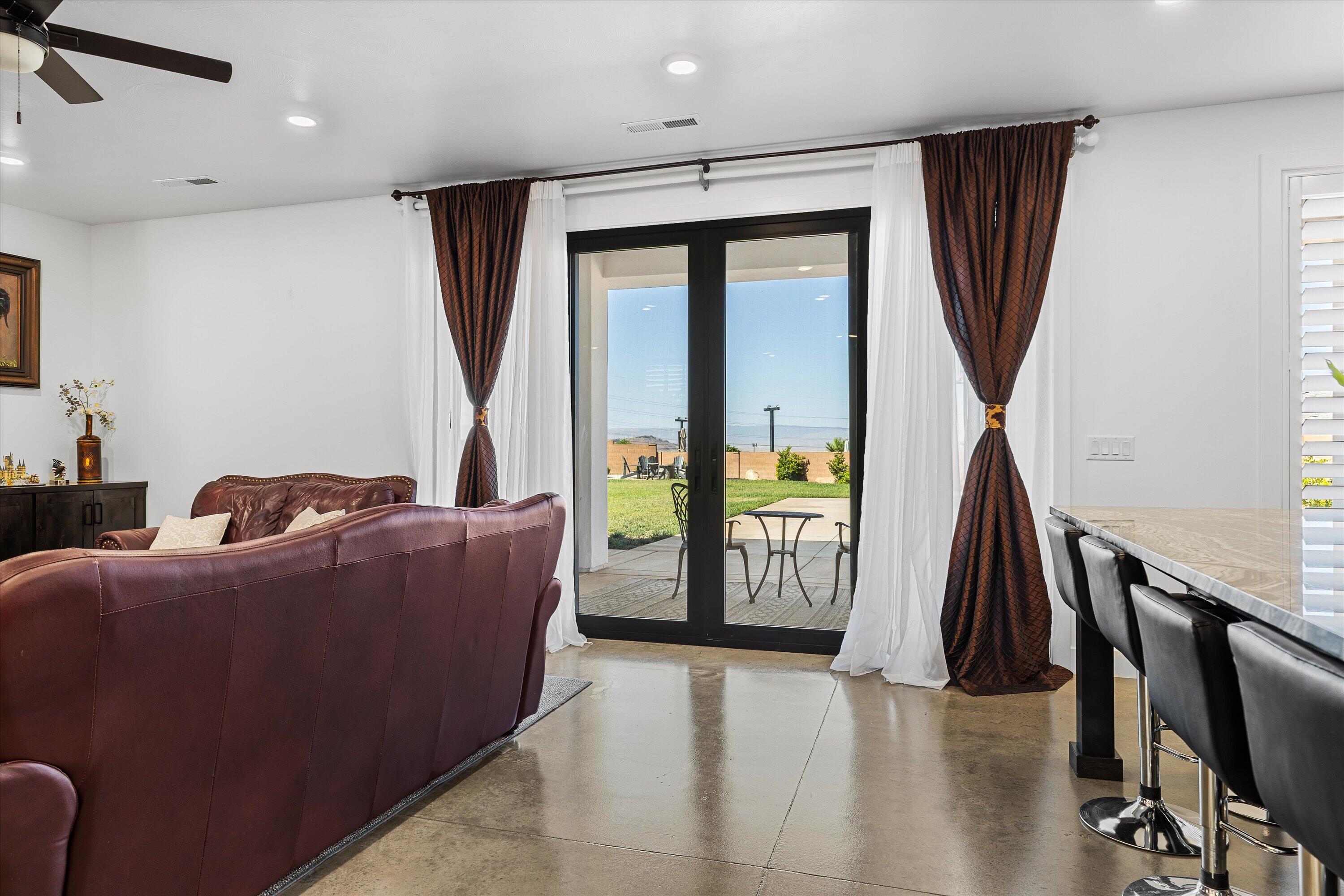 MAJESTIC HILLS - Residential