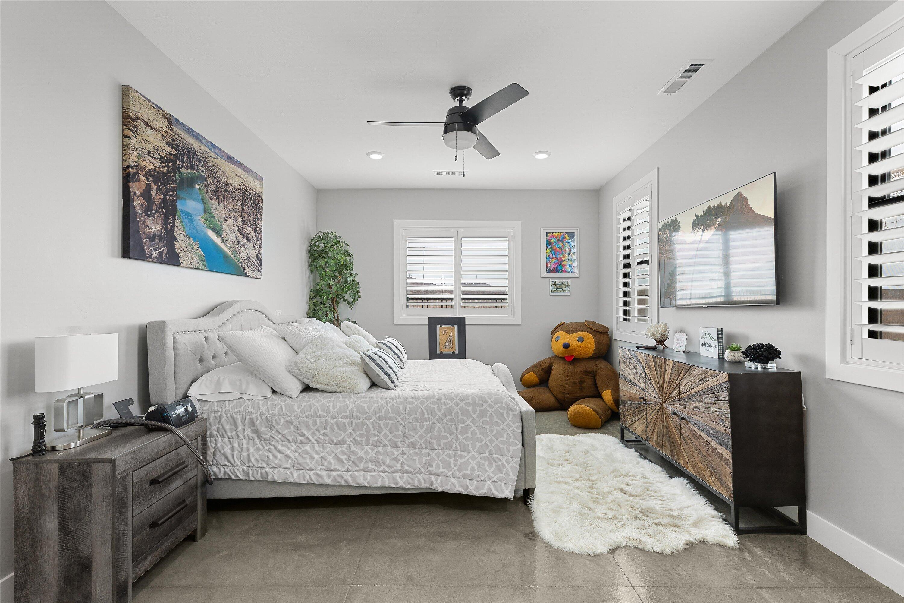 MAJESTIC HILLS - Residential