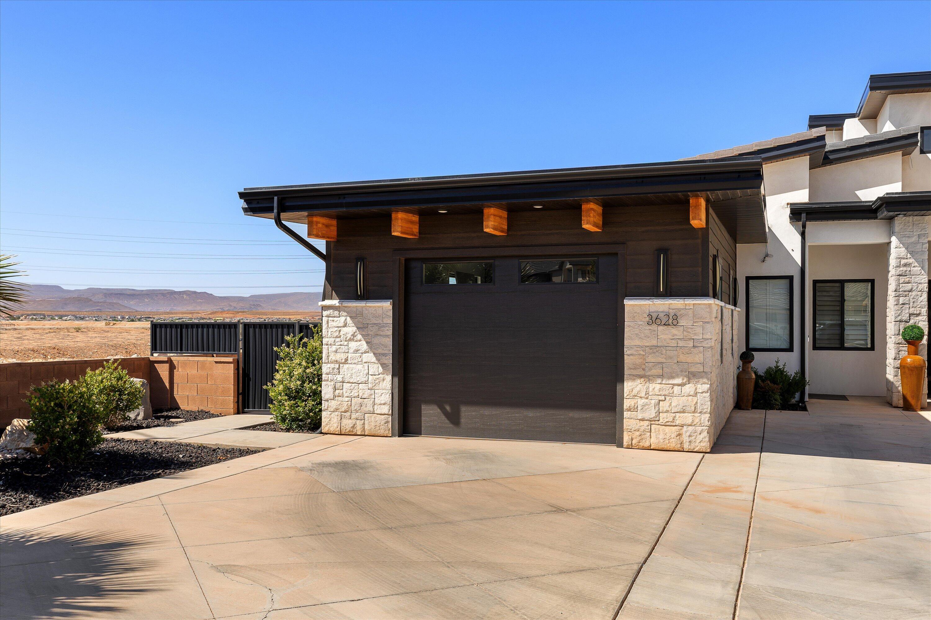 MAJESTIC HILLS - Residential