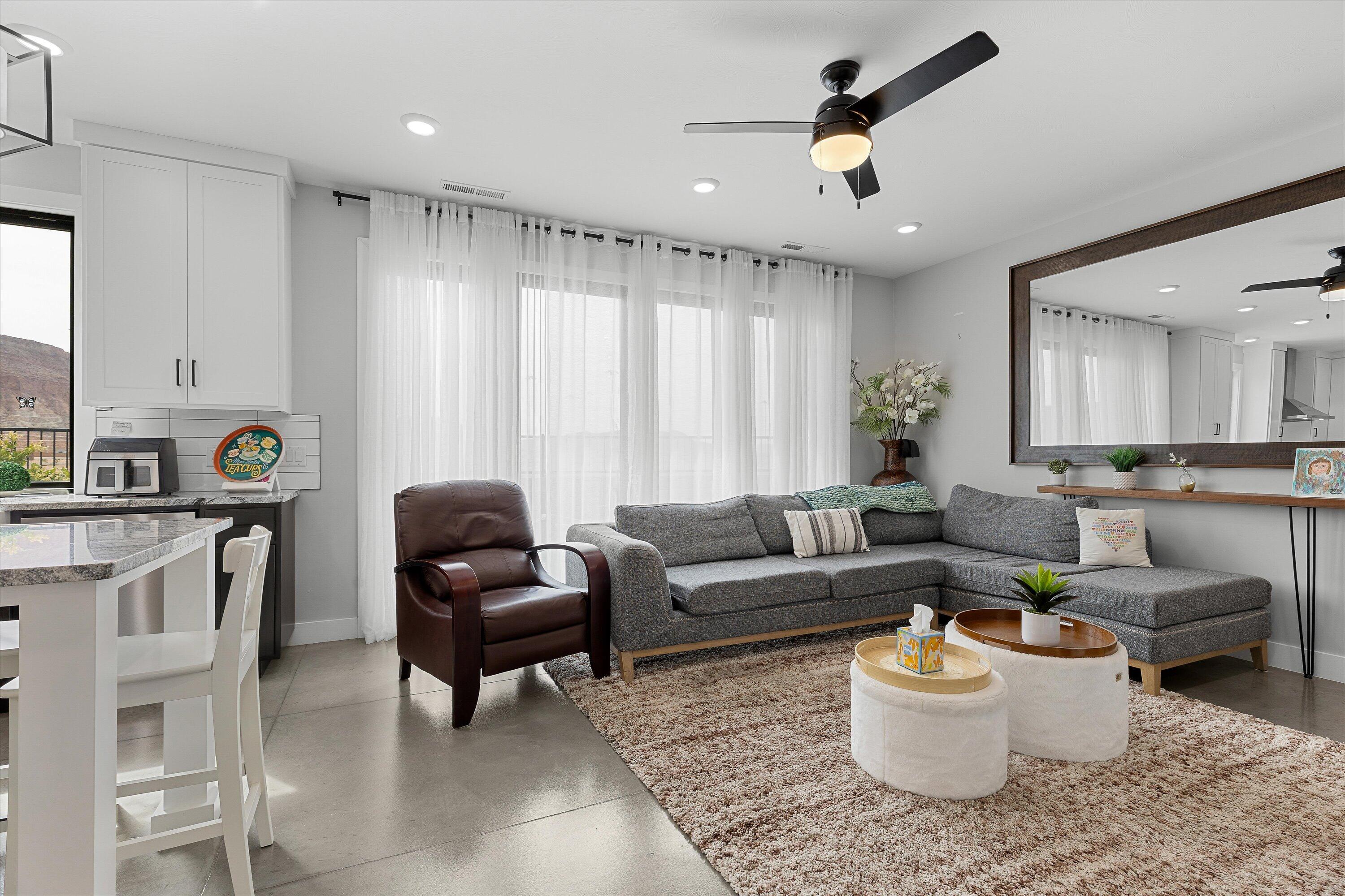 MAJESTIC HILLS - Residential