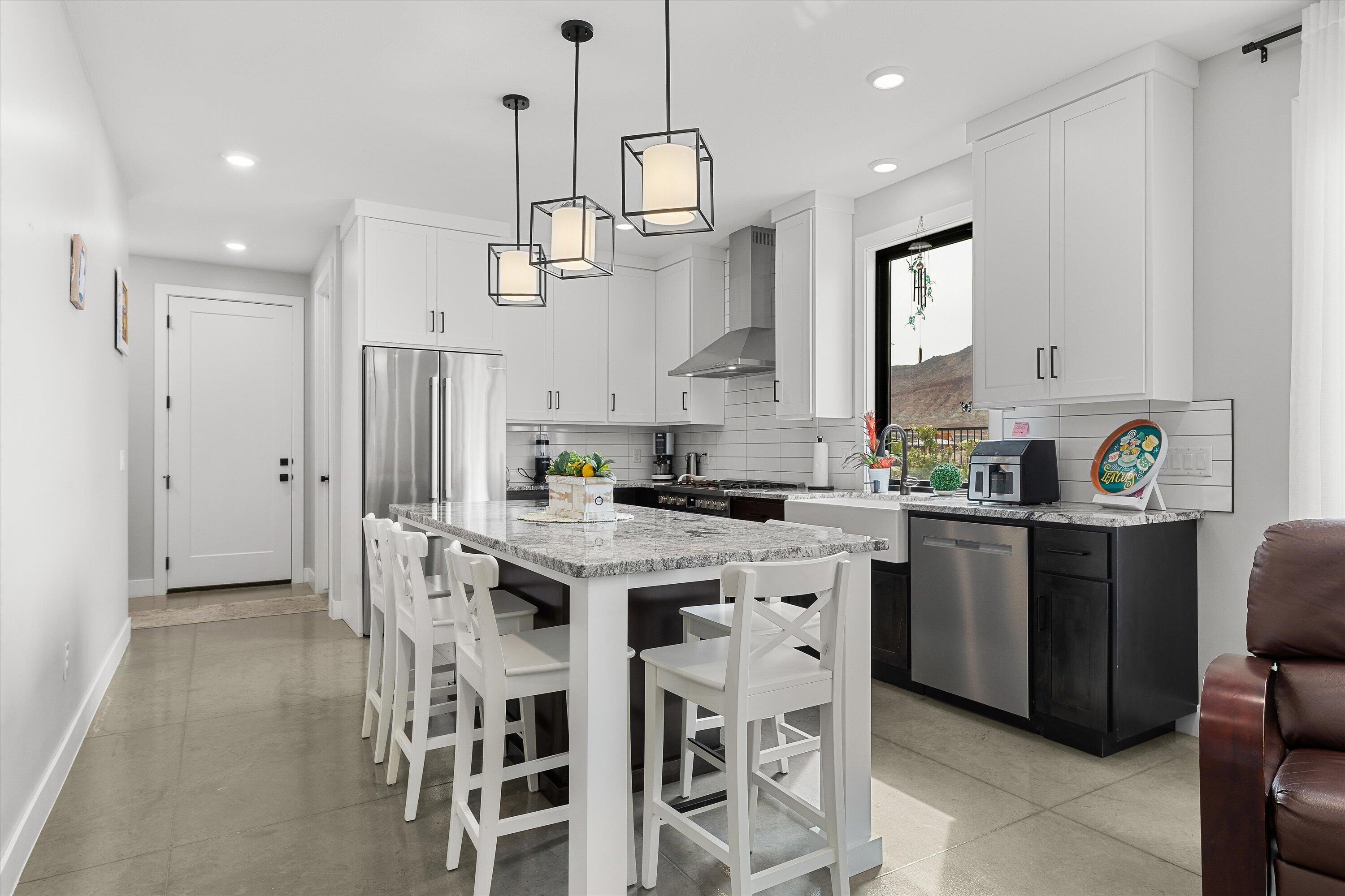 MAJESTIC HILLS - Residential