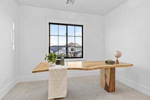 Tiny photo for 697 E Margarita Way, Washington, UT 84780 (MLS # 25-265908)