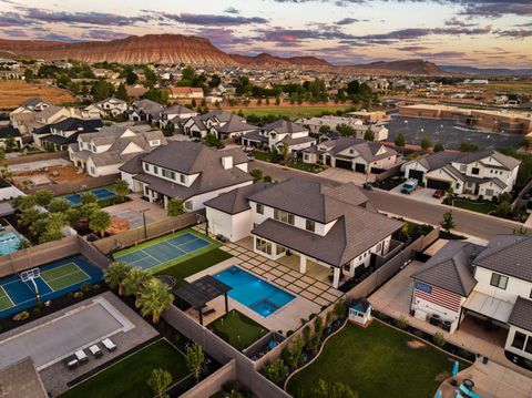 Tiny photo for 697 E Margarita Way, Washington, UT 84780 (MLS # 25-265908)