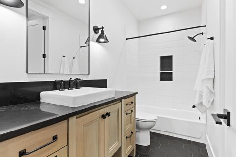 Tiny photo for 697 E Margarita Way, Washington, UT 84780 (MLS # 25-265908)