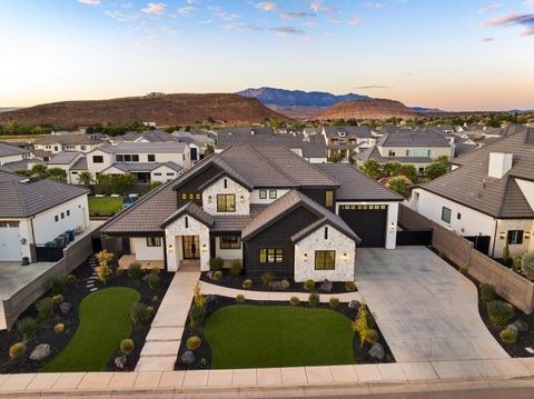 Tiny photo for 697 E Margarita Way, Washington, UT 84780 (MLS # 25-265908)
