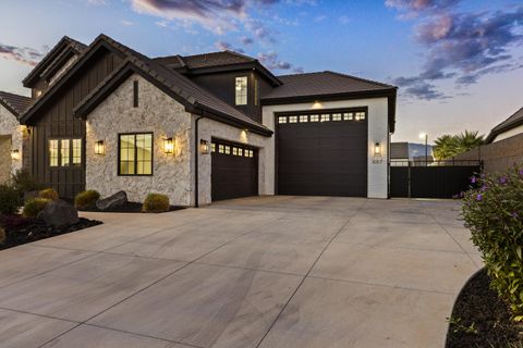 Tiny photo for 697 E Margarita Way, Washington, UT 84780 (MLS # 25-265908)