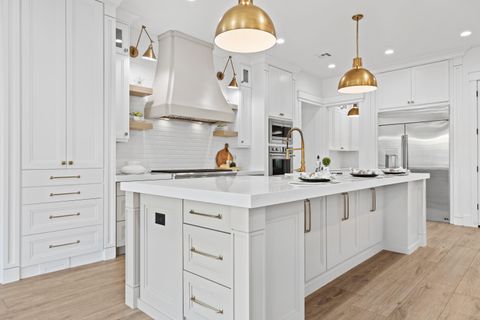 Tiny photo for 697 E Margarita Way, Washington, UT 84780 (MLS # 25-265908)