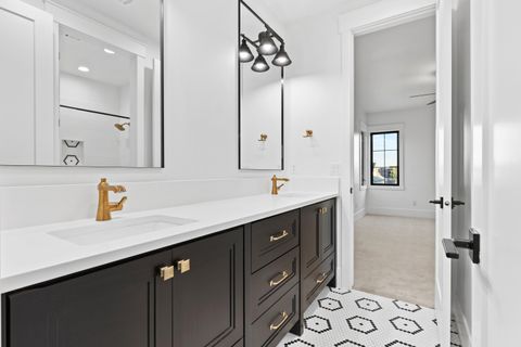 Tiny photo for 697 E Margarita Way, Washington, UT 84780 (MLS # 25-265908)