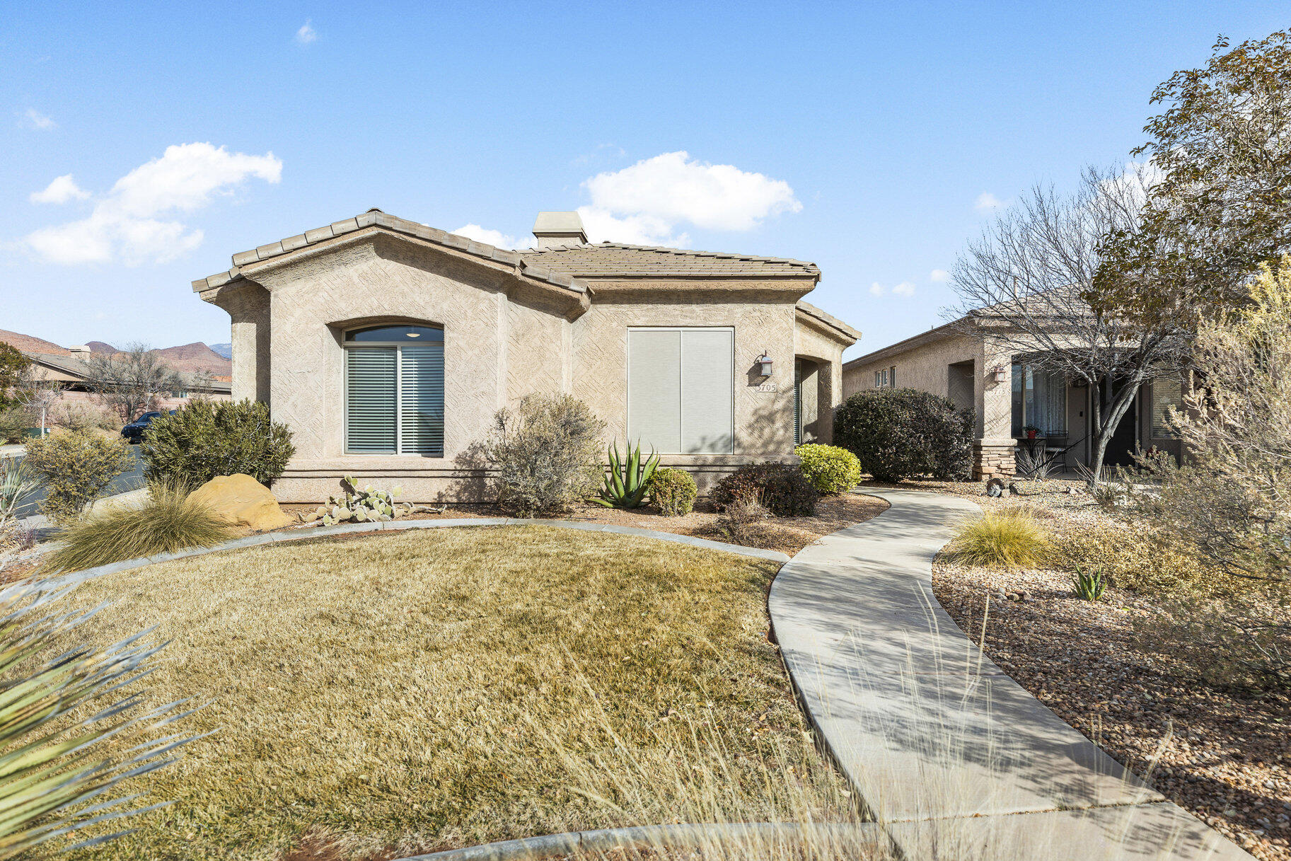 CORAL CANYON - Residential